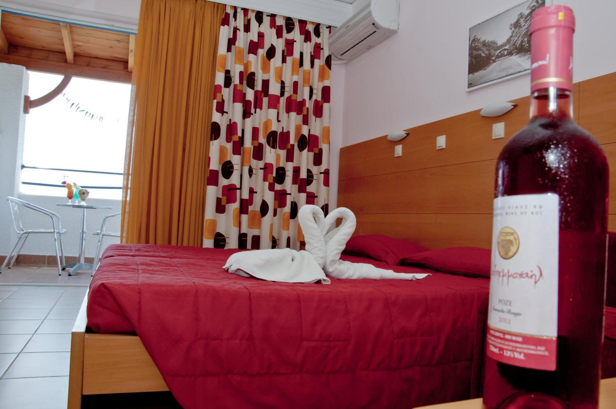 Hotel Tigaki'S Star ภายนอก รูปภาพ